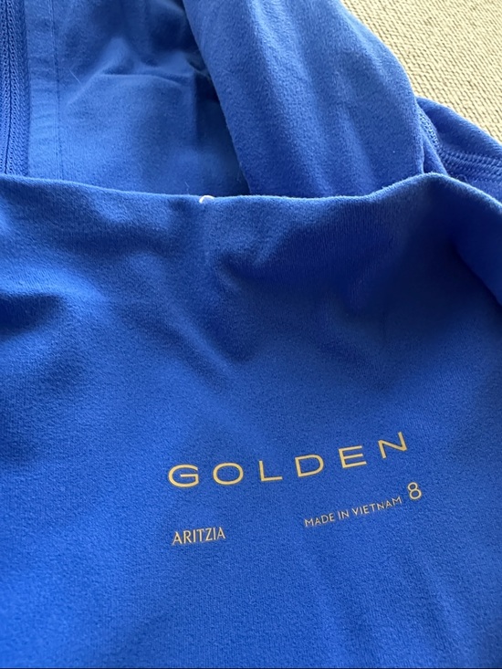 Aritzia golden workout set - Picture 8 of 8
